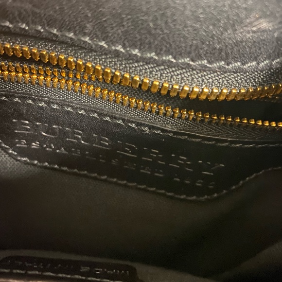 Like new Burberry bag - Picture 7 of 8